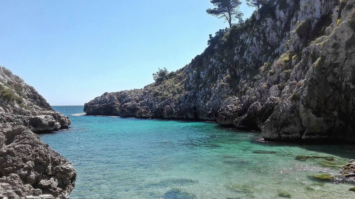 Marina di Andrano Apartment | Ponente studio apartment 100 meters from the sea - Salento