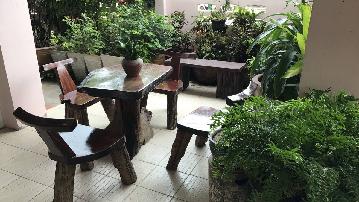 Nai Mueang Hotel | Ponlaan Apartment