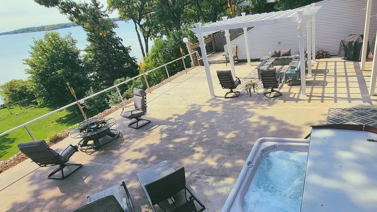 Detroit Lakes House | PONTOON INCLUDED IN PRICE, GAME ROOM, HOT TUB, SAUNA, ON BIG DETROIT LAKE!