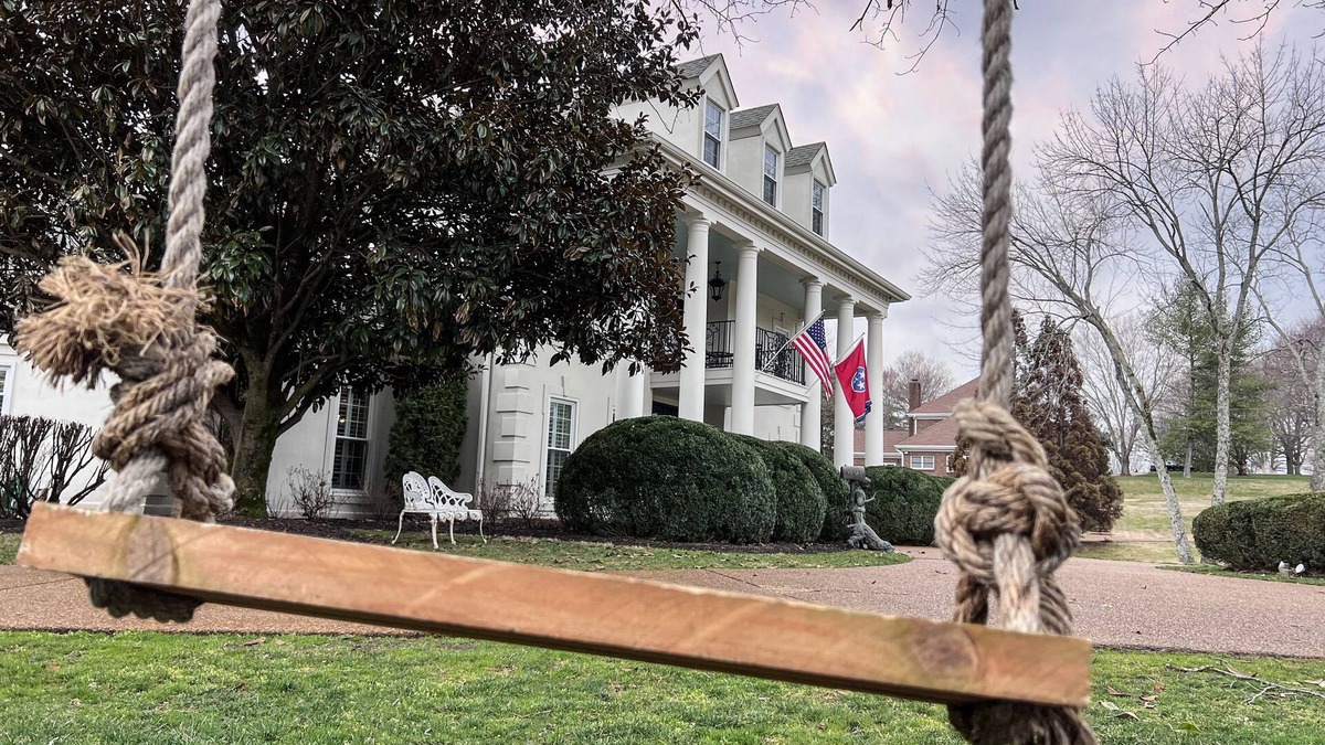 Nashville House | Pool - ! 15 minutes to downtown Nashville!