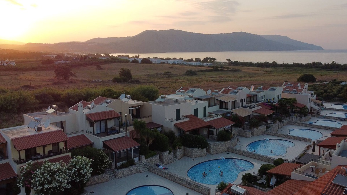 Asprouliani House | Pool and Sea View Maisonette