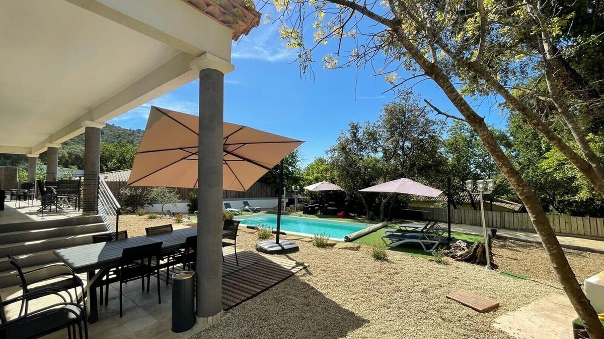 La Valette-du-Var House | Pool at 26 degrees Villa 8 pers, air-conditioned, heated pool