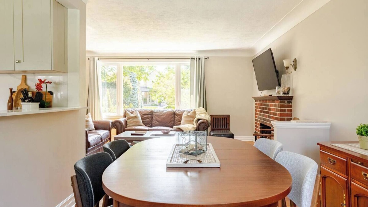 Burlington House | Pool, Foosball, 2 living rms