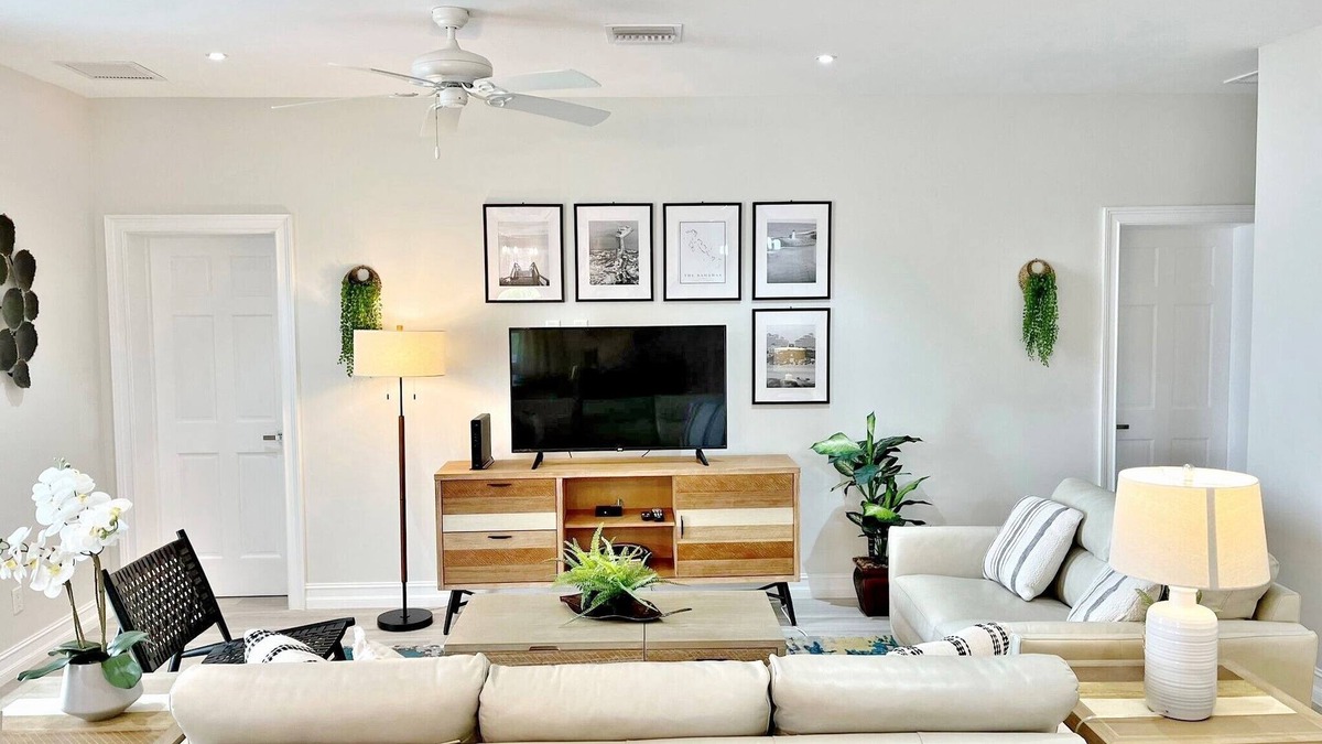 Palm Cay Villa | Pool Front Villa in Exclusive Palm Cay Beachfront Resort- A cozy Retreat.