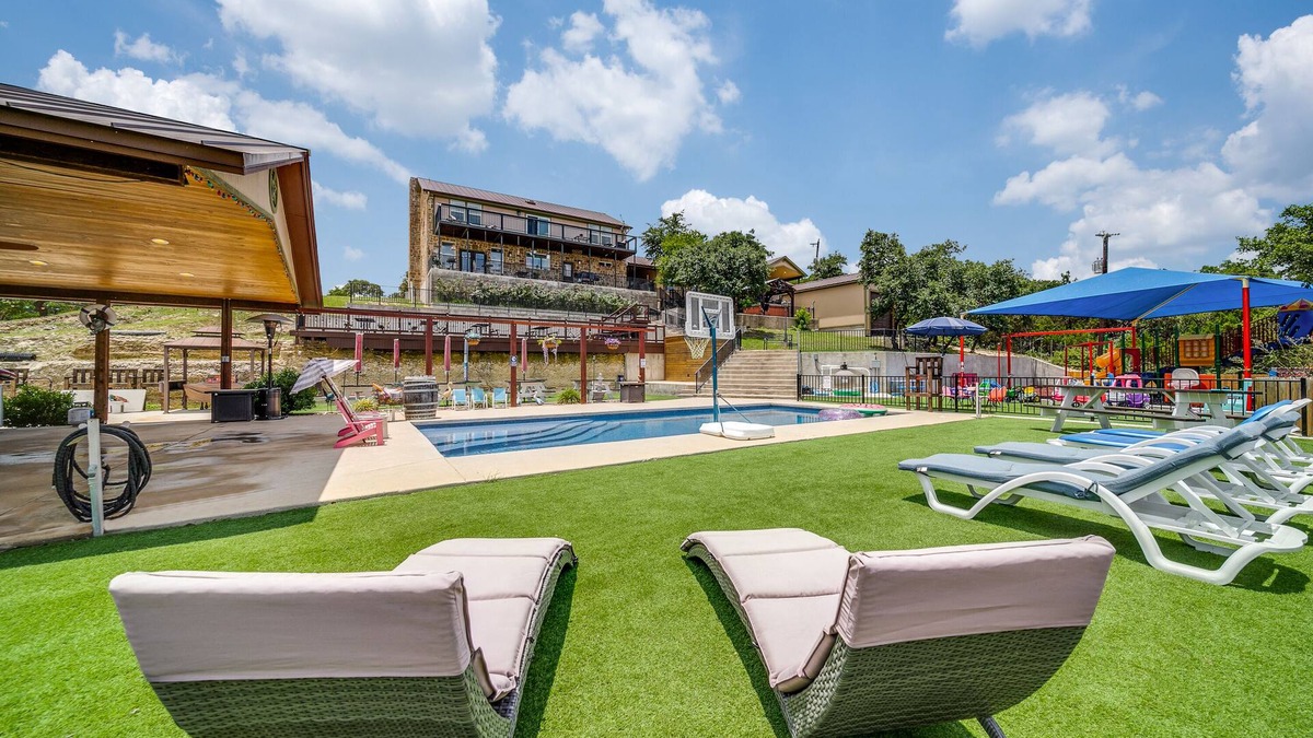Helotes House | Pool, Game-room Clubhouse, Hot tub, Playground, Views, 5 bedrooms plus a loft