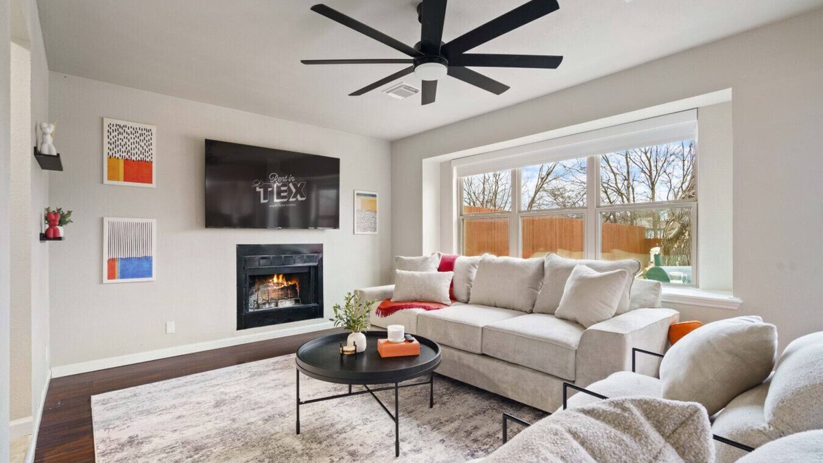 Cedar Park Apartment | Pool,Games & Chill Vibes. Epic Stay!