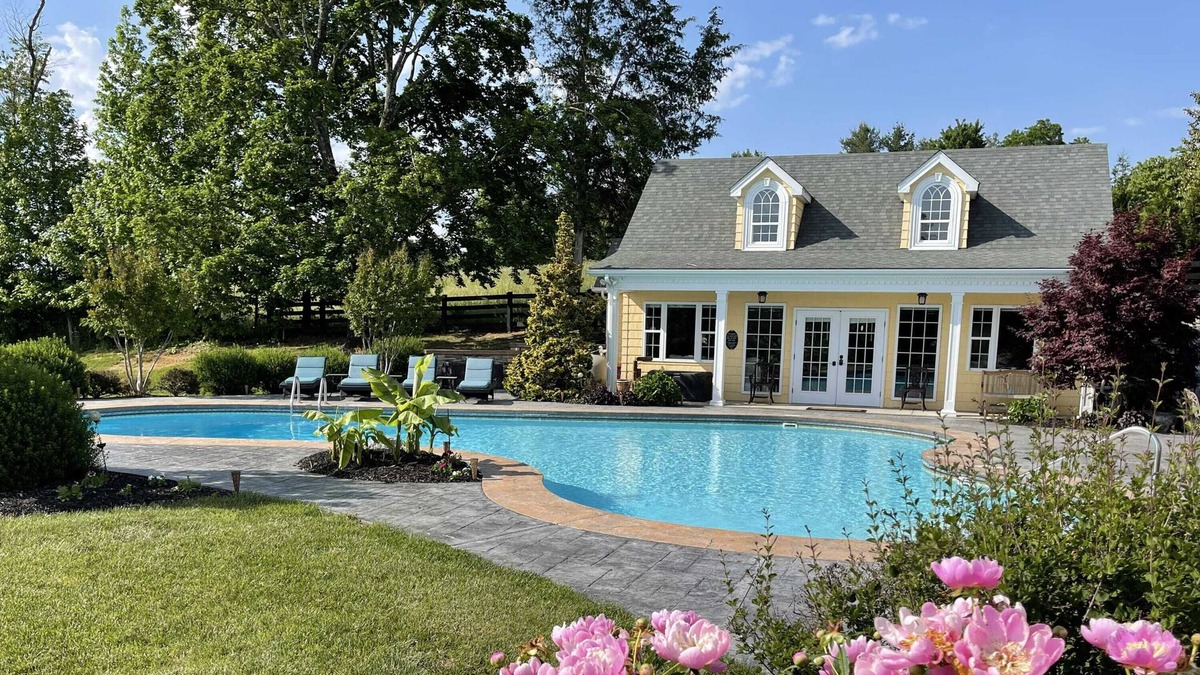 Swoope House | Pool/HotTub/Sauna/Grill/Private/Views/EVCharger