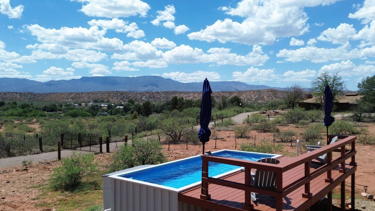 Cornville House | Pool, Sauna, Hot Tub, King Beds, easy access to Sedona! No checkout chores!