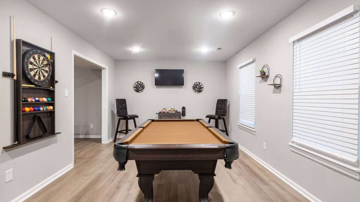 Mosby House | Pool Table Paradise: 3 BR Getaway in RVA!