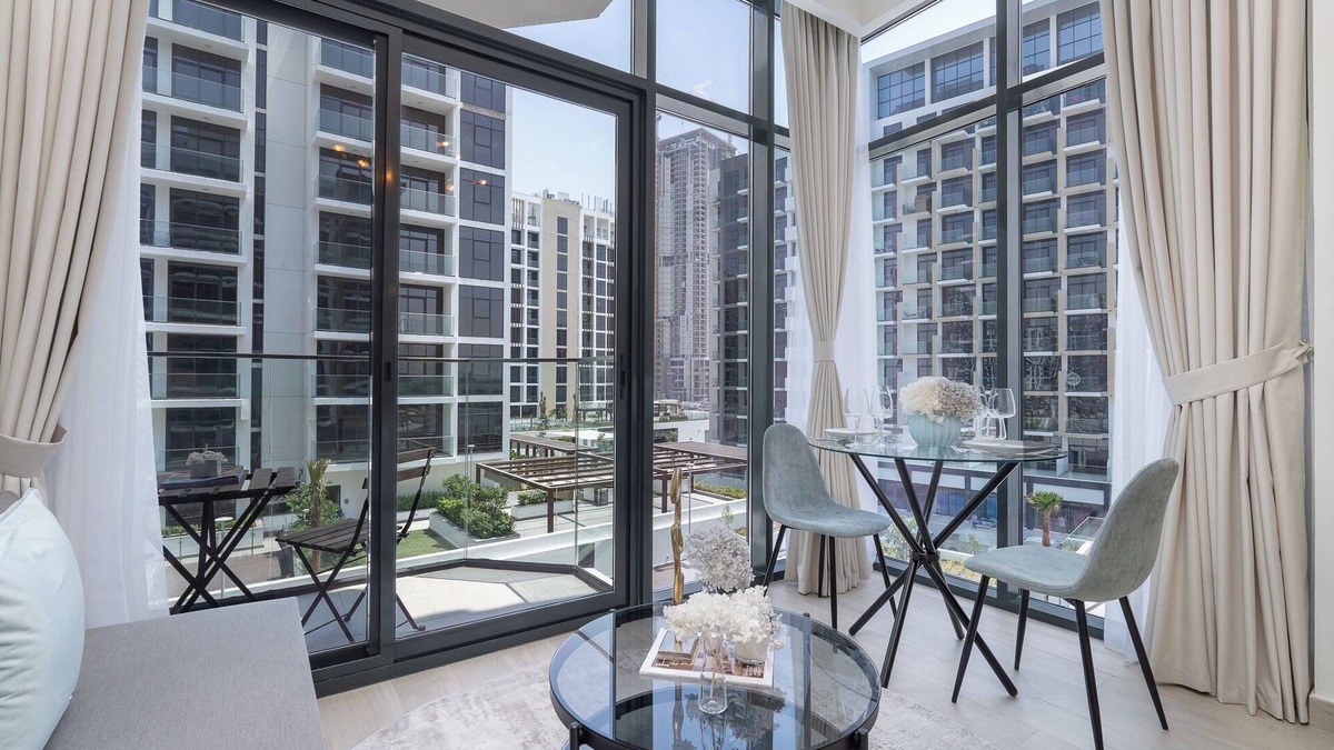 Nad Al Sheba Apartment | Pool View 2 adults 2 kids Brand New Czec