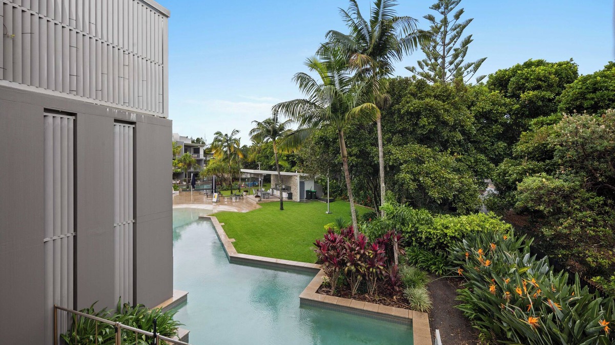 Casuarina Apartment | Pool View 3-Bed Oasis in Drift Resort