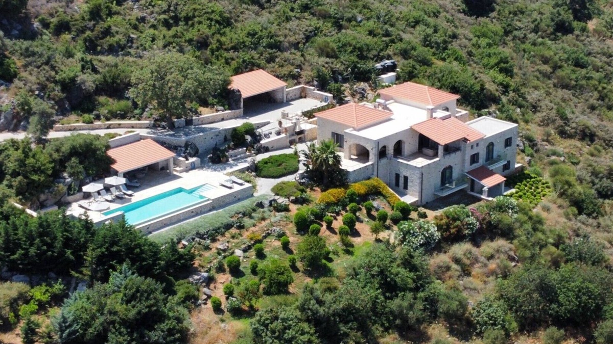 Atsipópoulon Villa | Pool-Villa Mila, heated pool, spacious Villa on 13. 000 sqm plot