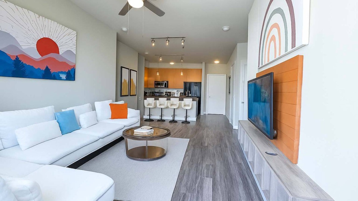 Memorial House | Poolside Comfort | 2BR Galleria Stay w/Garage
