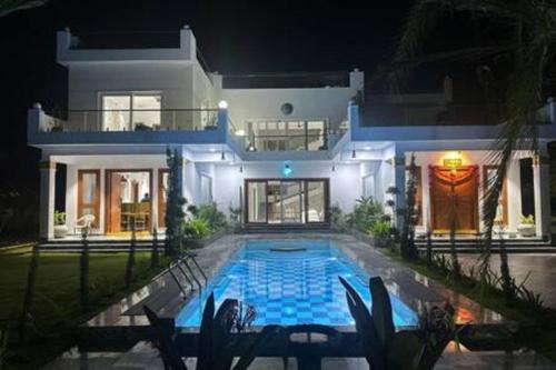 Chevella House | Poorna Farmhouse5BHKPoolJacuzziACLuxurious