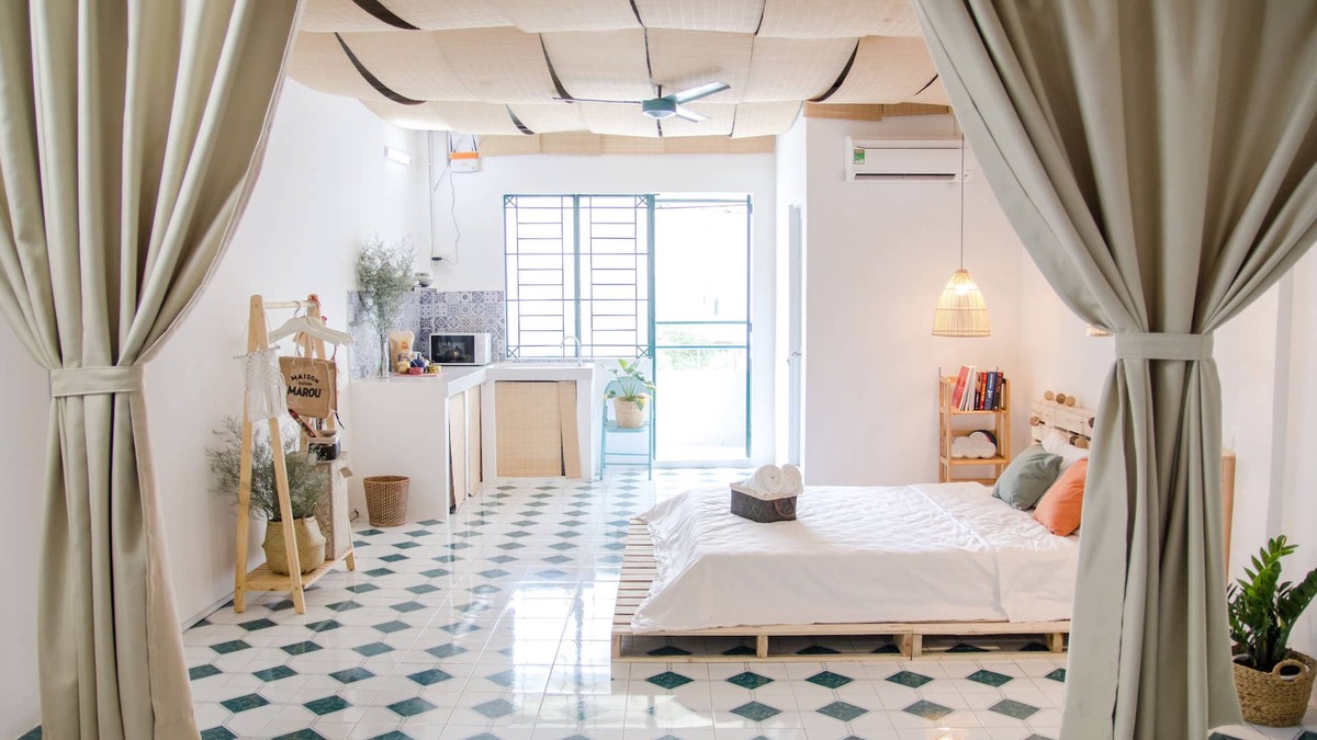 Nguyen Hue Walking Street House | Pop by Vietnam Apartment - Great Location @Ben Thanh @Bitexco