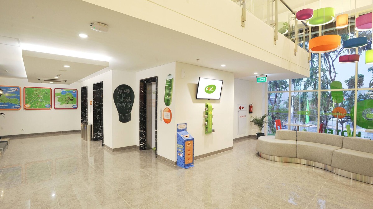Darmo Hotel | POP! Hotel Diponegoro Surabaya
