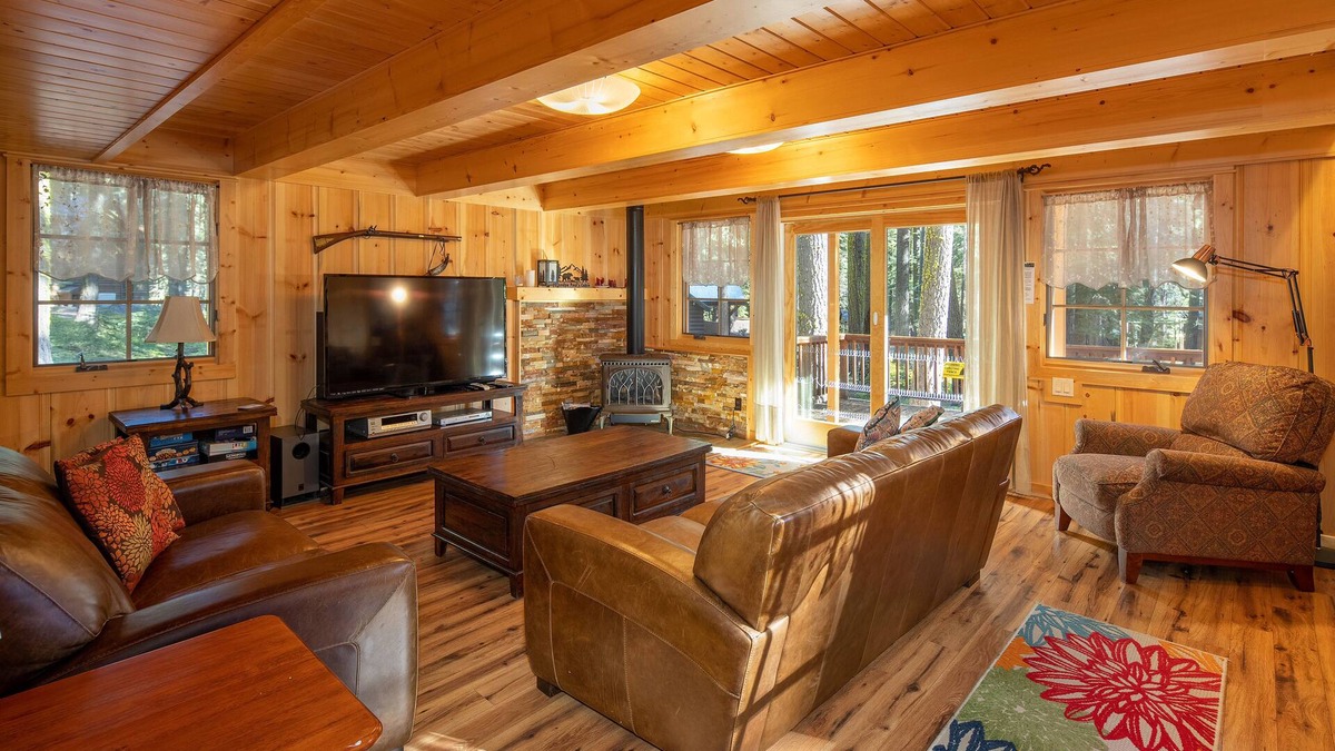 Tahoe Pines House | Poplar Place by Hauserman Rentals
