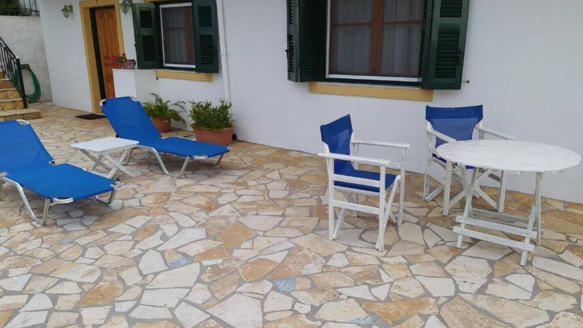 Longos House | Poppy Apartment II (1-bedroom apartment)