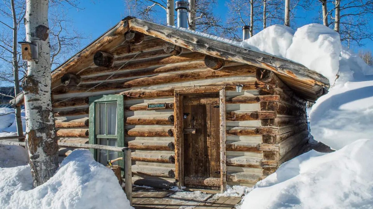 Clark Cabin | Porcupine Cabin - A Classy-Rustic Gem