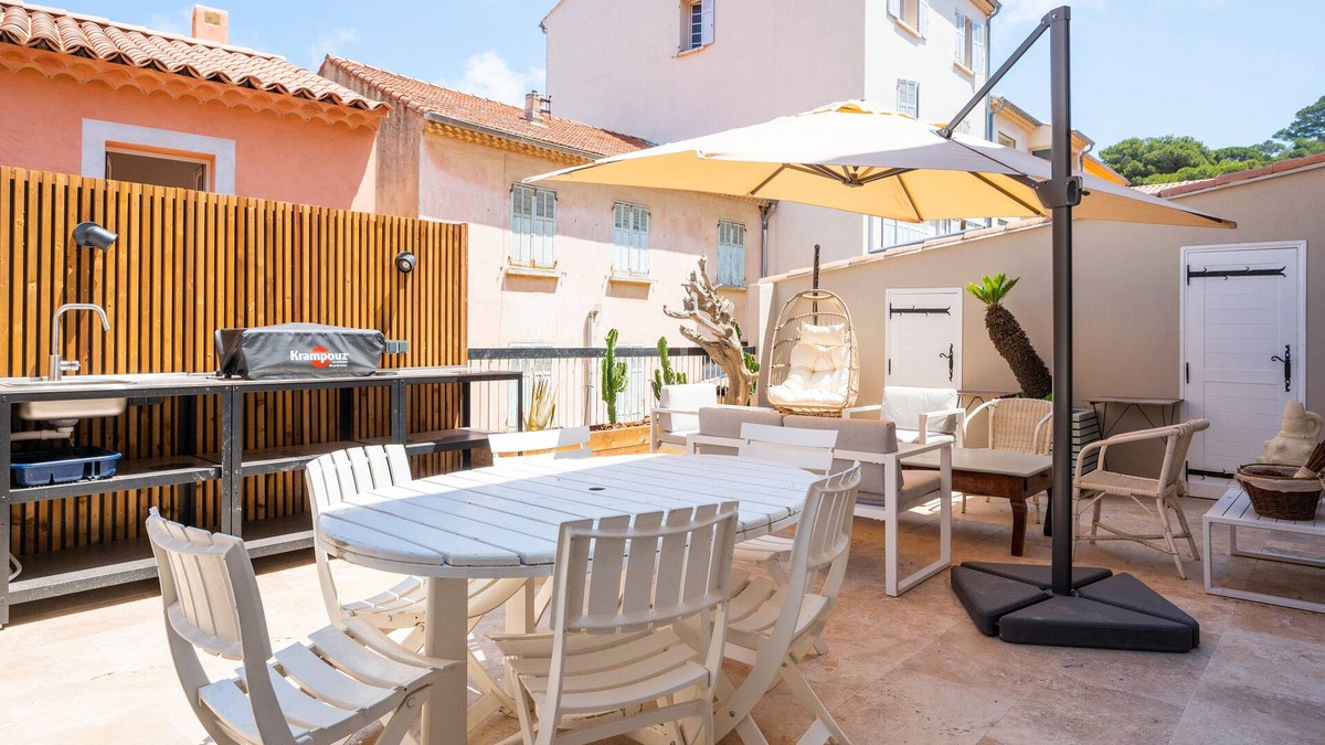 Porquerolles Apartment | Porquerolles, Appartement Cosi et Lumineux