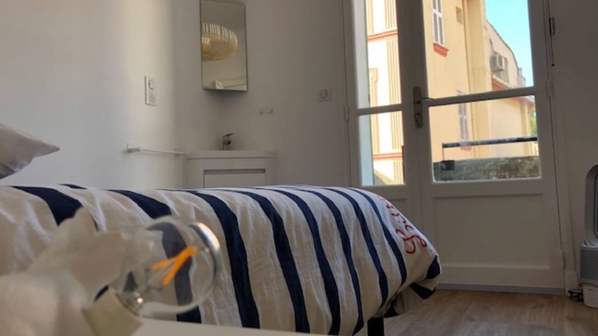 Porquerolles Apartment | PORQUEROLLES very comfortable apartment +