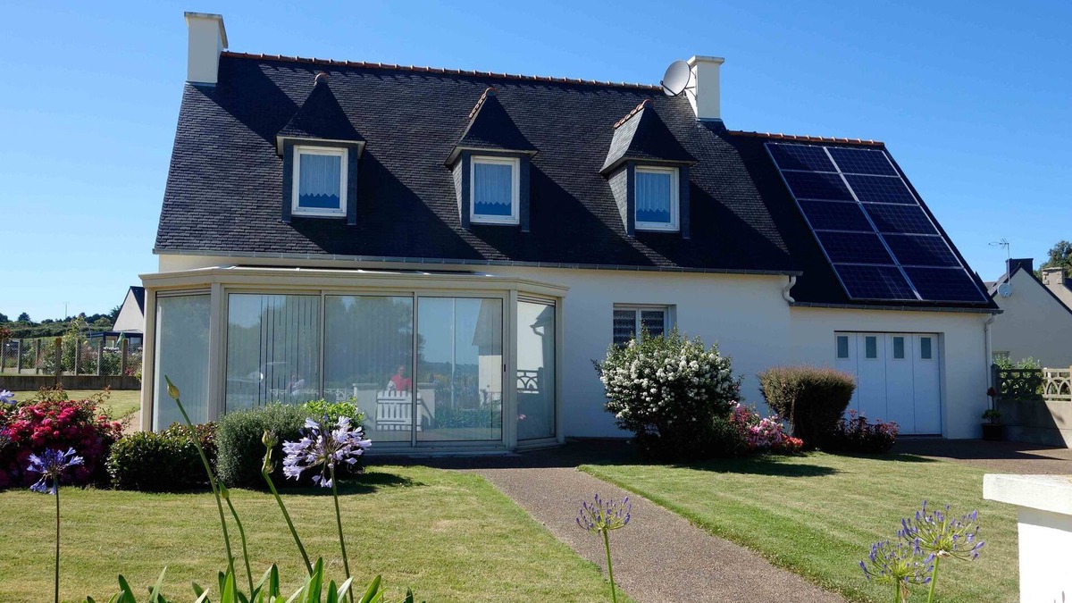 Lanmodez House | PORS GUYON HOUSE 50M FROM THE BEACH, 4 BEDROOMS WITH SEA VIEW