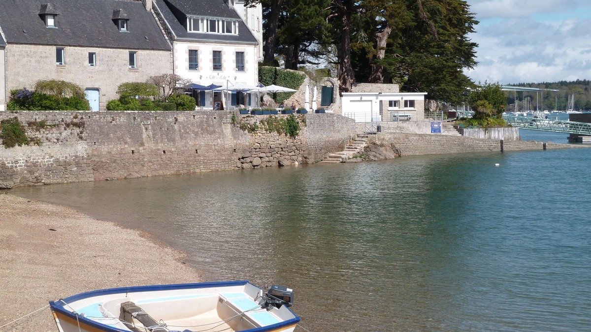 Saint-Marine Apartment | Port of Sainte-Marine, duplex in 16th century house