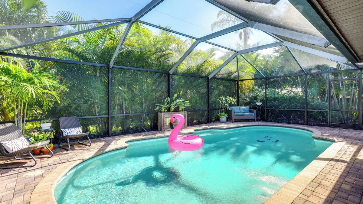 Port Saint Lucie House | Port St Lucie Retreat: Lanai w/Private Pool!
