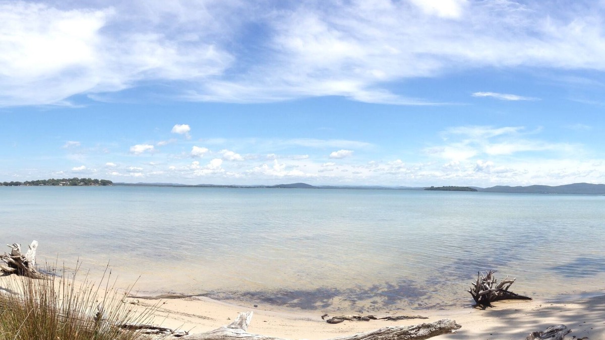 Tanilba Bay House | Port Stephens Paradise Retreat