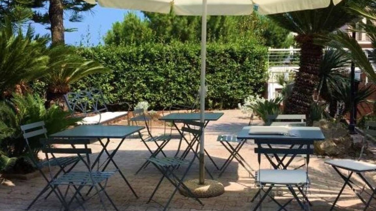 Grottammare Apartment | Portion of villa with garden in Grottammare