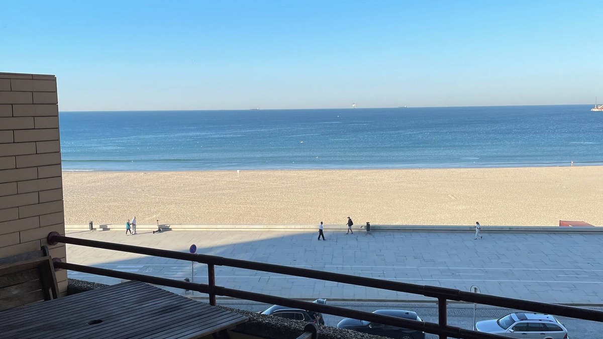 Aldoar Condo | Porto Sunset apartment on the beach