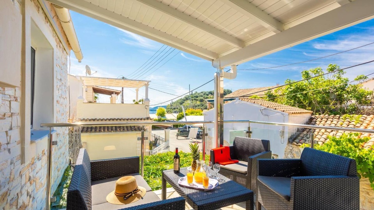 Agios Stefanos Apartment | Porto - Two Bedroom Apartment, Sleeps 5