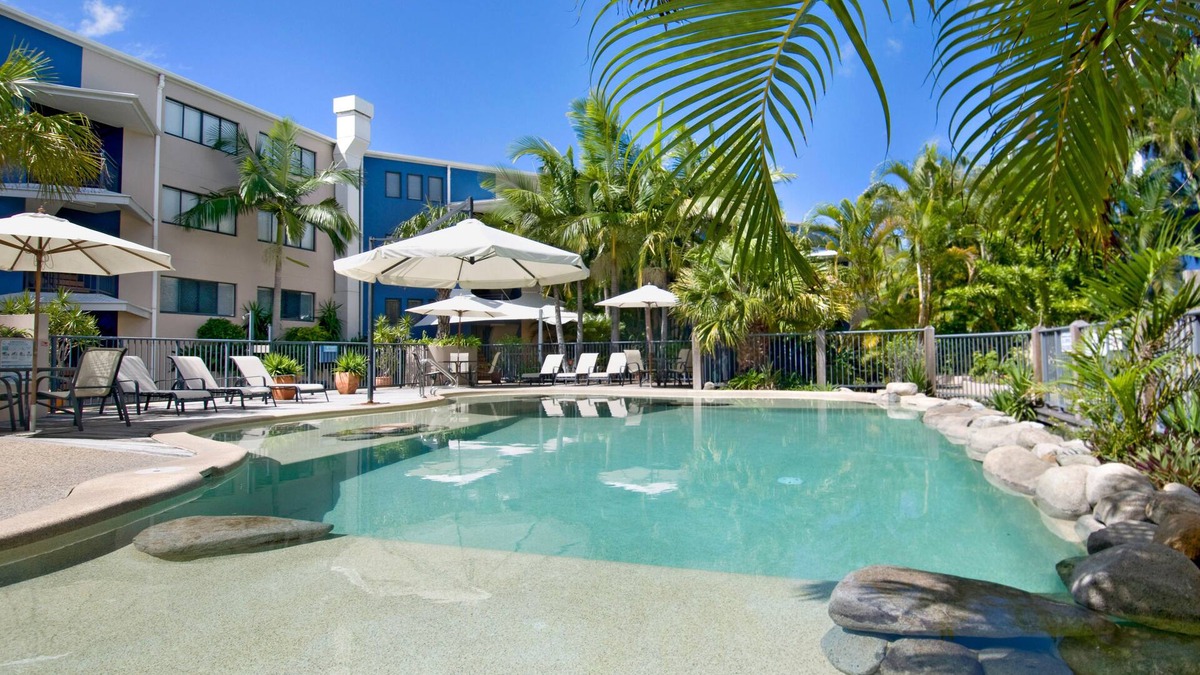 Dicky Beach Hotel | Portobello By The Sea