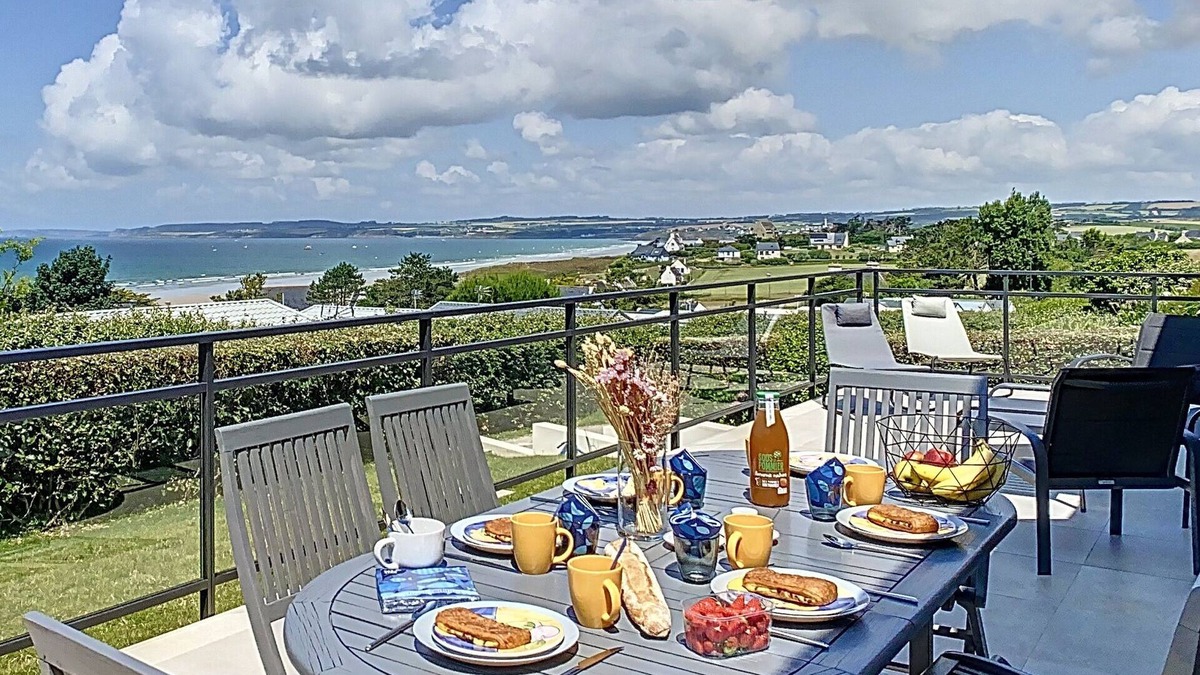 Plomodiern House | Porz Iroise House (Sea View)