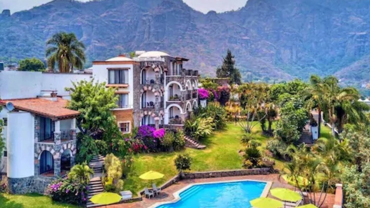 San Miguel Hotel | Posada del Tepozteco - Hotel & Gallery