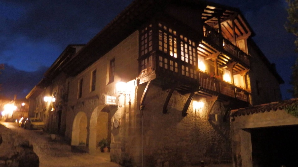 Santillana del Mar Hotel | Posada La Casa del Organista