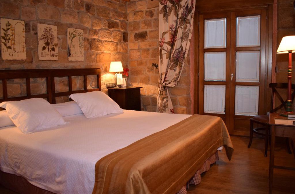 Quintanar de la Sierra House | Posada Las Mayas