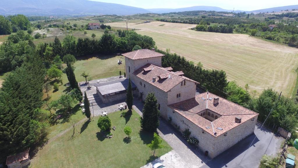 Villanueva la Lastra Hotel | Posada Torre Palacio La Taxuela