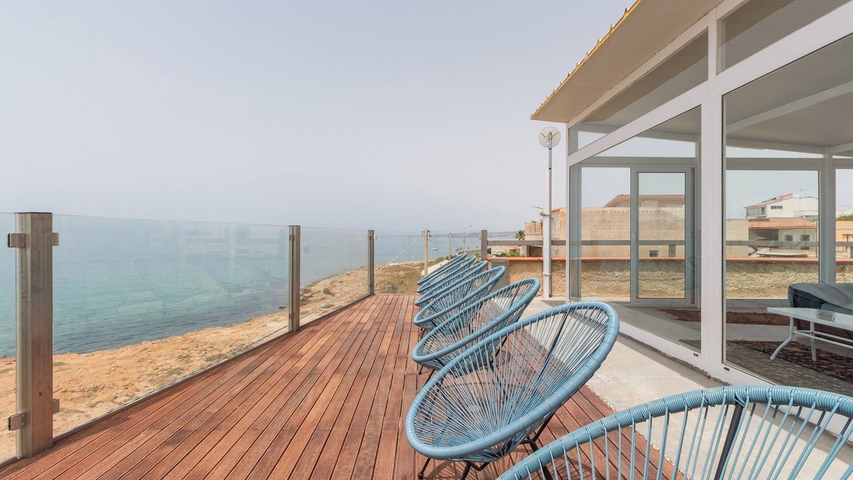 Cava dʼAliga Villa | Poseidone, seafront villa with private pool in Cava d'Aliga (Scicli)