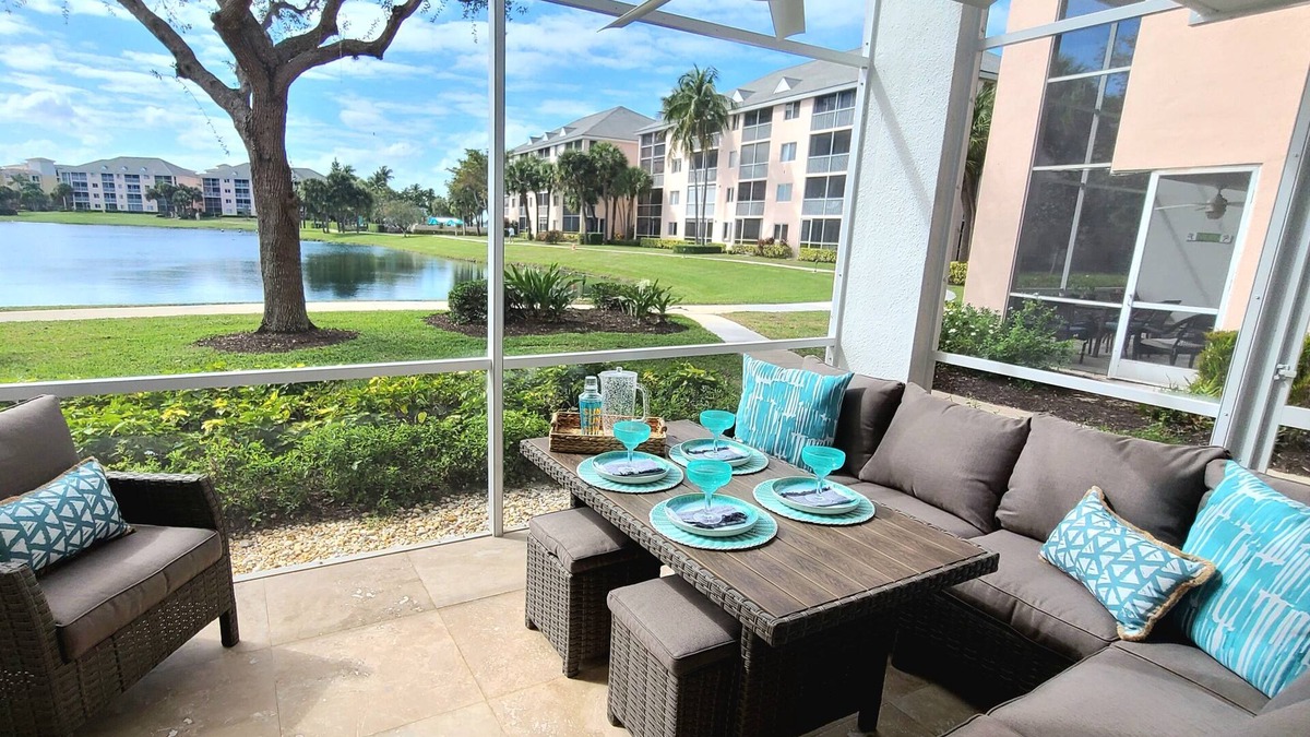 Jupiter Condo | POSHPADZ Villa Hermosa, Sleeps 6, Water View, Walk to Jupiter Beach, Pool,Tennis