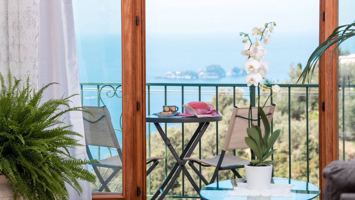 Montepertuso Villa | Positano Villa Genny and Emily breakfast & experience