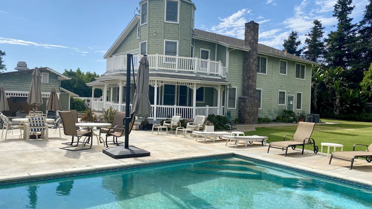 Fillmore House | Post-Victorian with Private Pool & Sprawling Grounds, Near Wedding Venues.