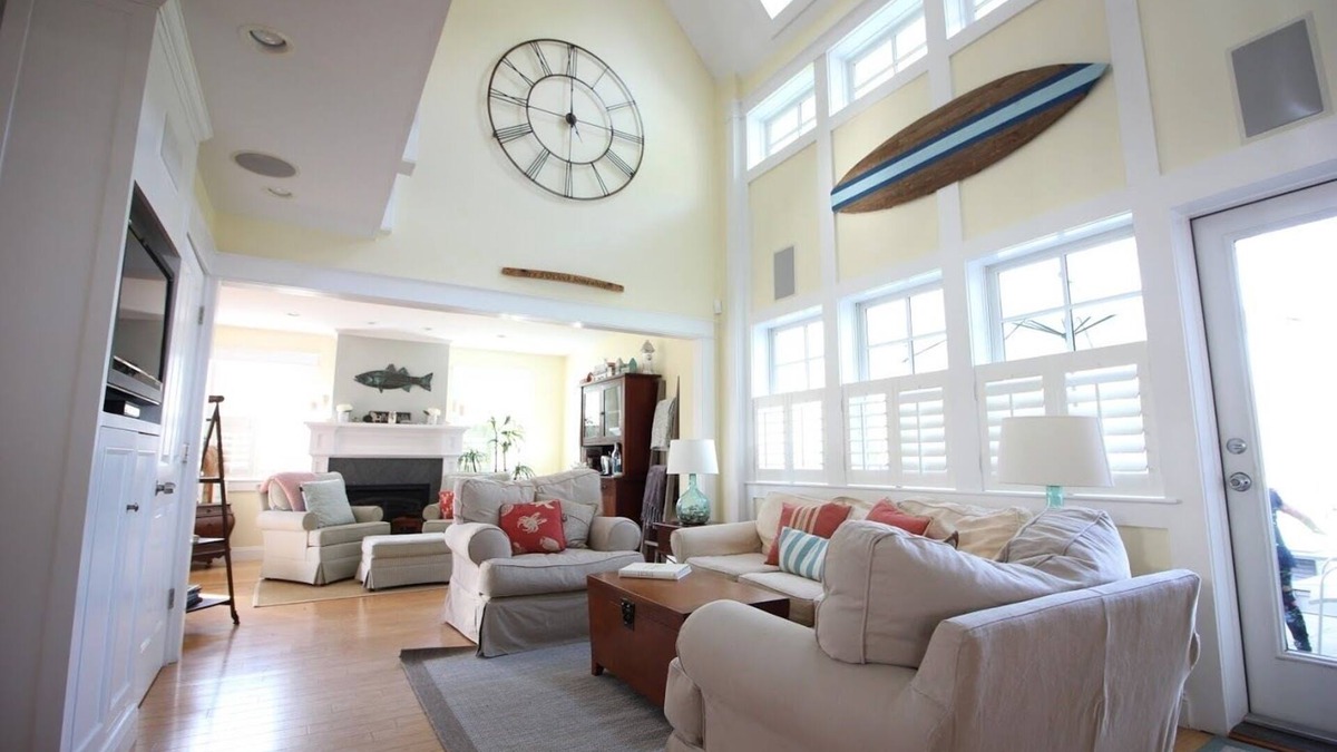 Narragansett House | Pottery Barn Beach House - Featured in “So-RI” magazine! Booking Summer 2026