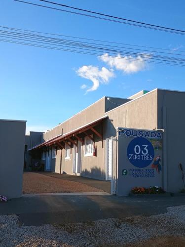 Cuiaba House | Pousada Zero Três - 03