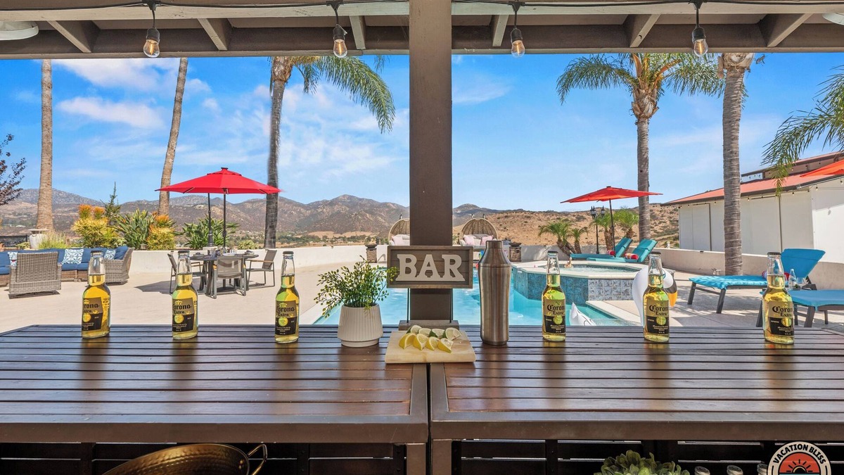 Poway House | Poway Panorama Peak - Pool, Spa, Sleeps 24!