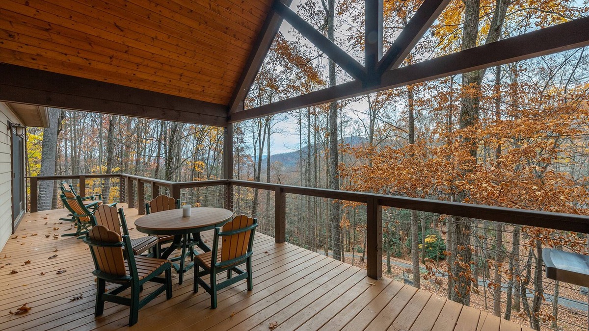 Burnsville Cabin | Power & Water! WiFi Soon! Spacious Mtn Lodge, Gas Logs, Fire Pit, Grill, Private
