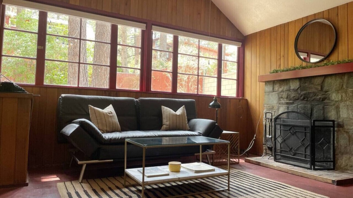 Wrightwood Cabin | PPS · Firepit, Fenced for pets, Fireplace/Peaceful Pines