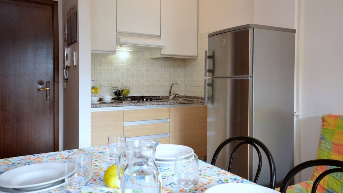 Bibione Apartment | Practical flat in Bibione with shared pool