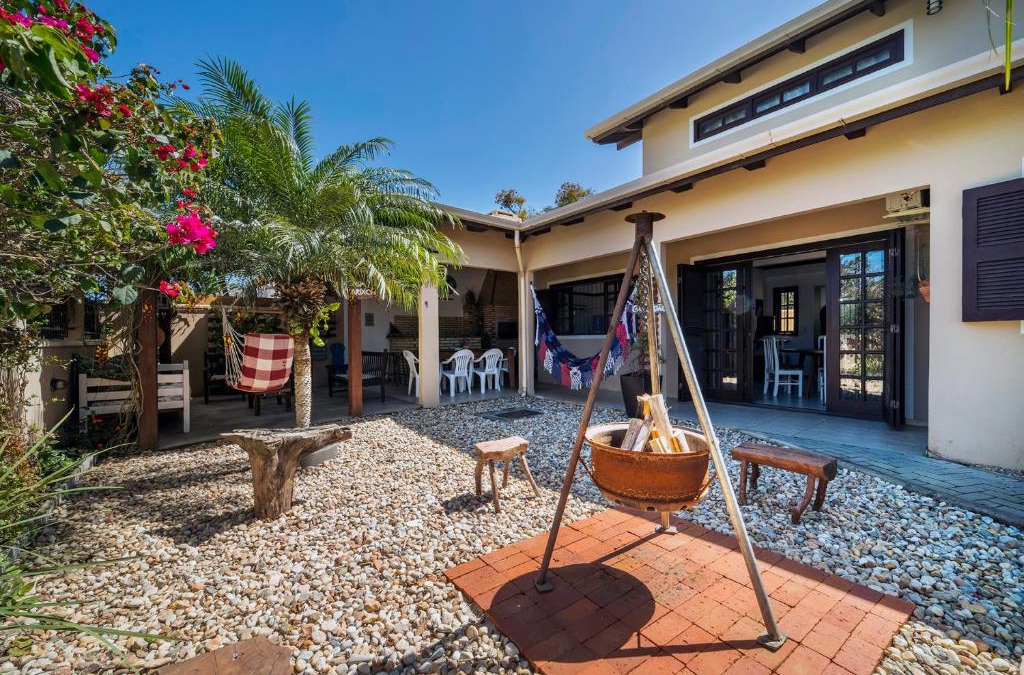 Mariscal House | Praia do Mariscal, casa para10 pessoas, Casa Marixca