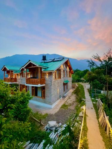 Jagatsukh House | Prakāsá Manali